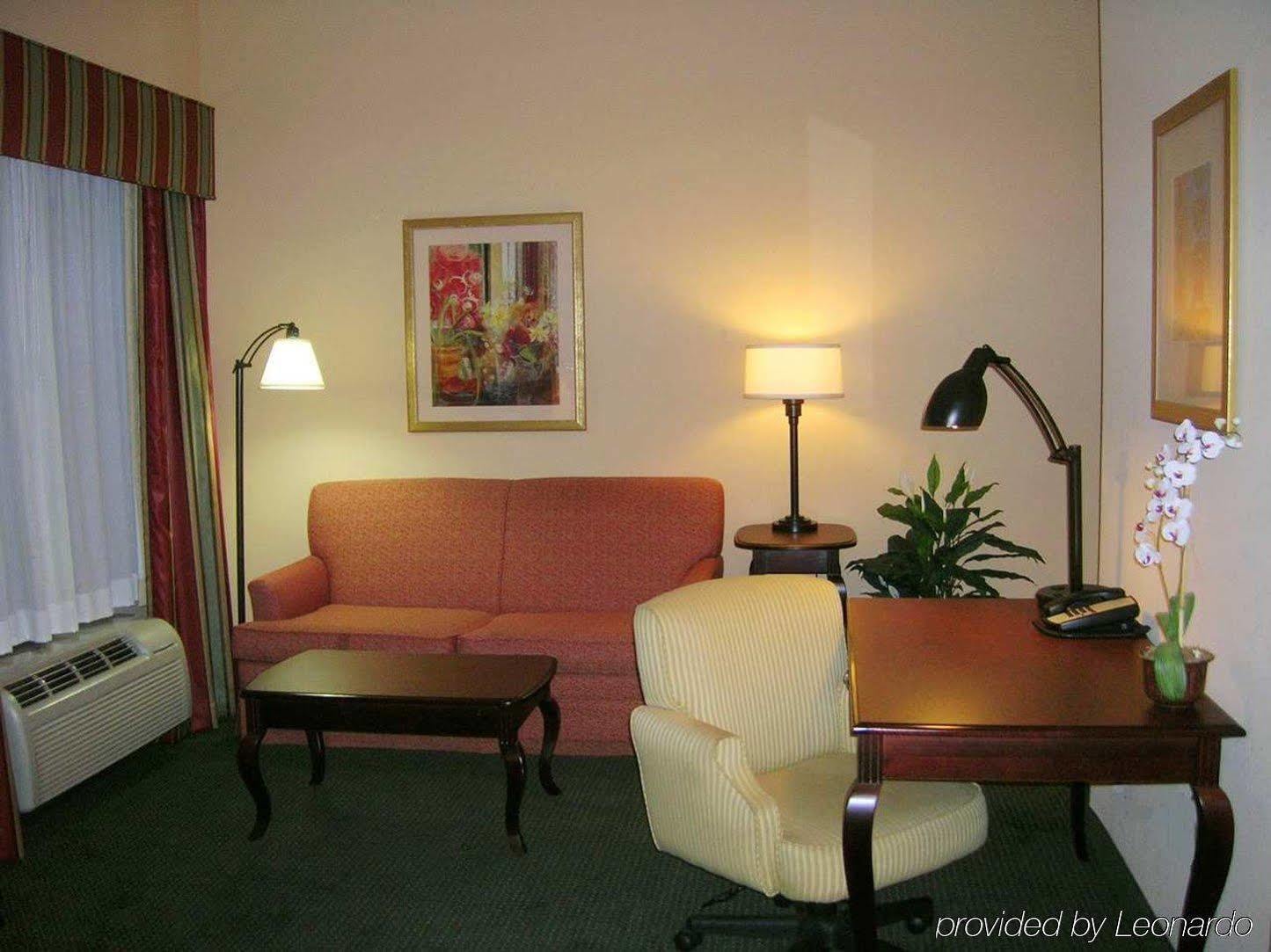 Hampton Inn & Suites Dothan Room photo
