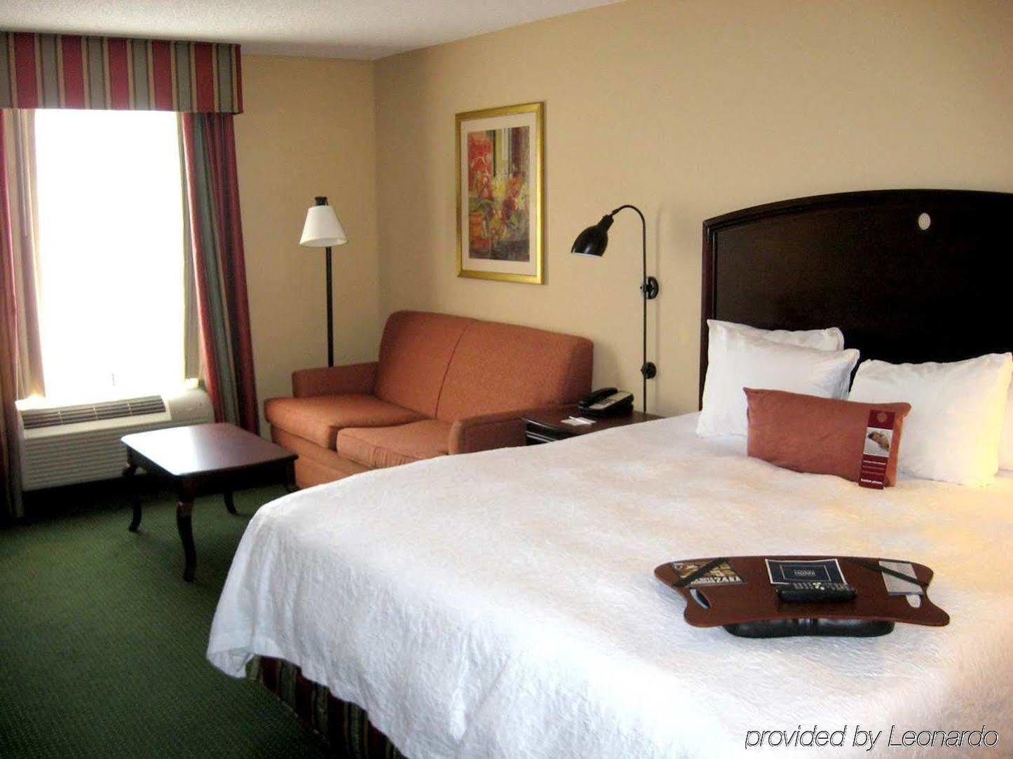 Hampton Inn & Suites Dothan Room photo